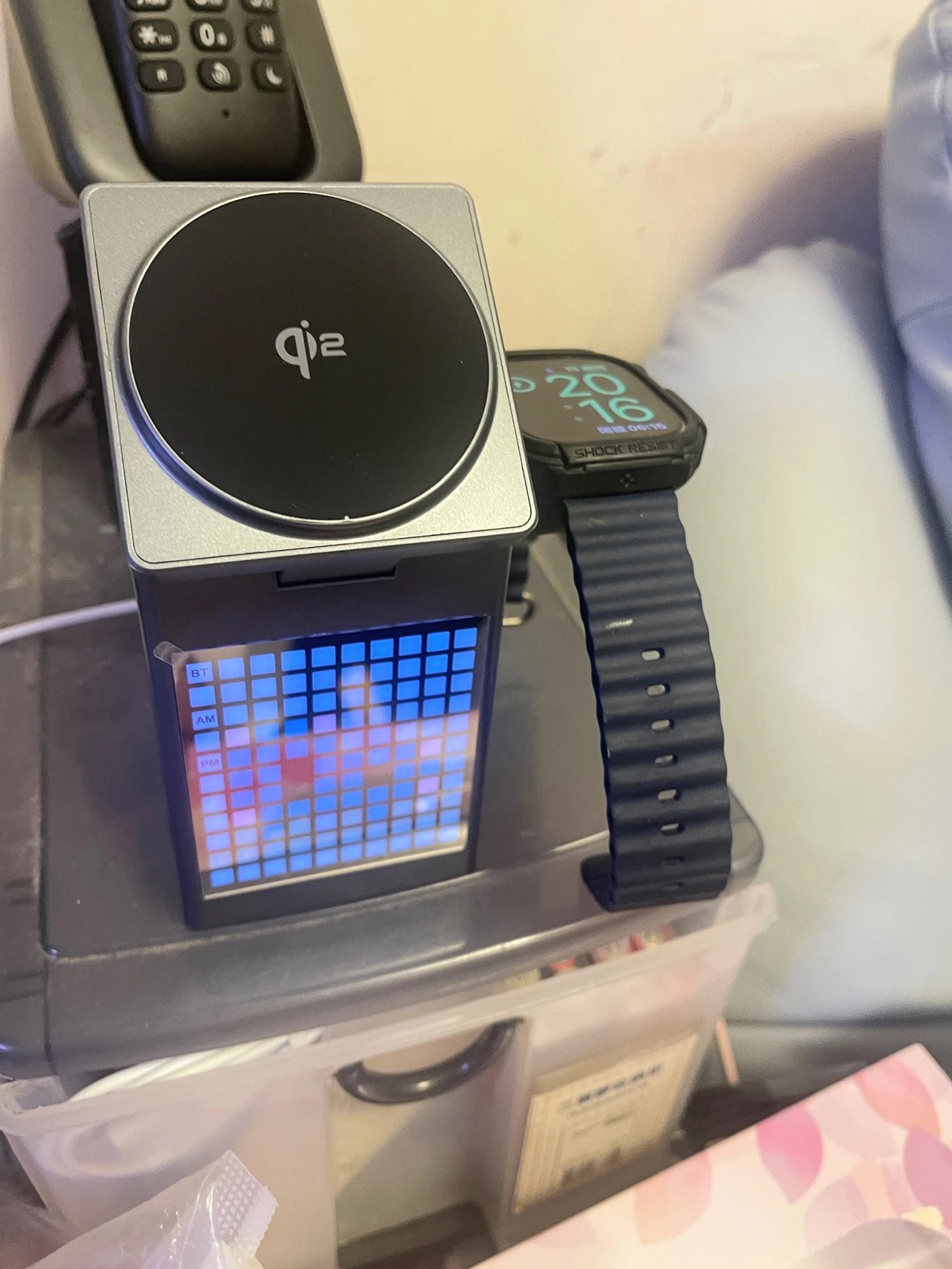 QI2 다기능 6in1 마그네틱 무선 충전기, 블루투스 스피커, 전자시계 photo review