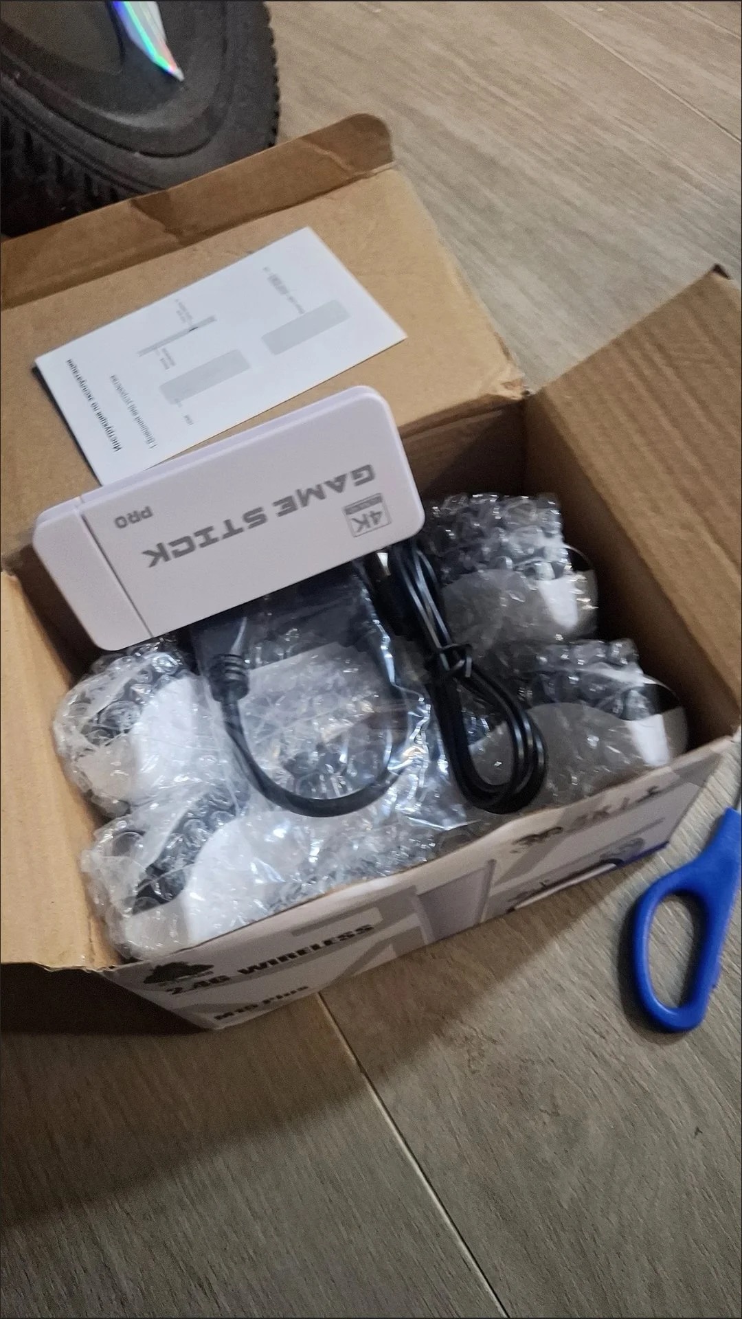 M15 HD 레트로 아케이드 콘솔 – 게임 40000종, HDMI 출력, 2.4G 무선 컨트롤러 포함 가정용 에디션 photo review